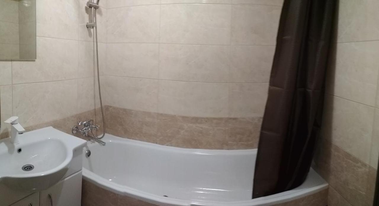Comfortable Apartments Rivne Dış mekan fotoğraf